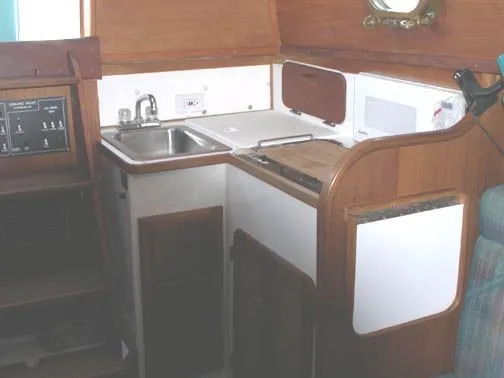 Slide: The Image of Compac 27/2 Sloop 1997 - 7
