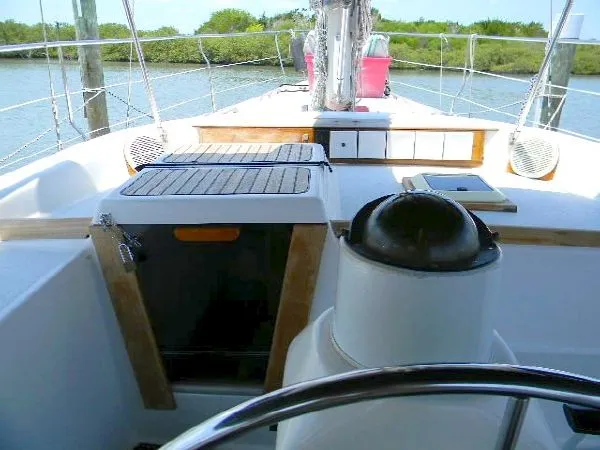 Slide: The Image of Morgan Out Island 415 Ketch 1980 - 4