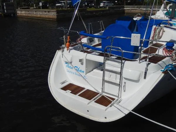 Slide: The Image of Beneteau 423 2005 - 11