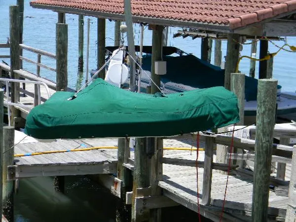 Slide: The Image of Sea Ray 420 Aft Cabin 2001 - 10