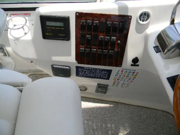 Slide: The Image of Sea Ray 420 Aft Cabin 2001 - 7