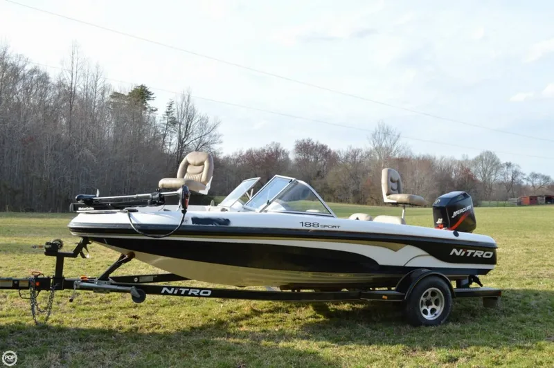 Slide: The Image of Nitro 188 FIsh & Ski Sport 2003 - 10