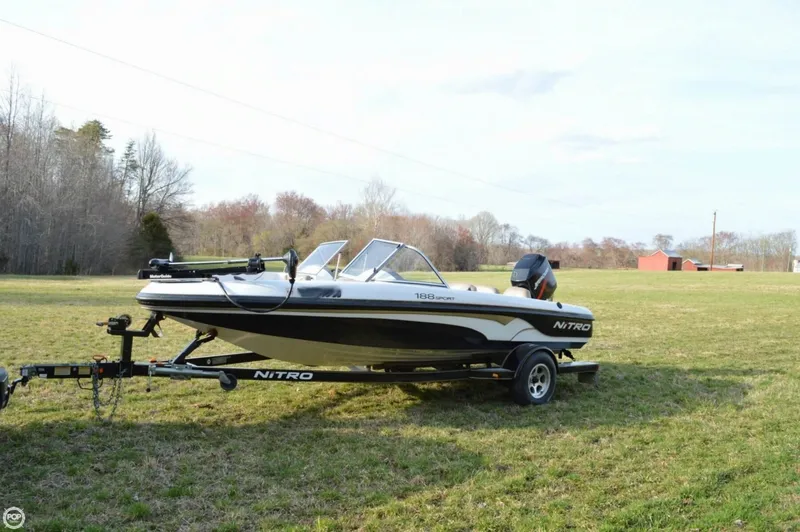 Slide: The Image of Nitro 188 FIsh & Ski Sport 2003 - 9