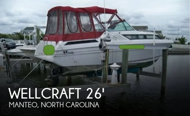 Slide: The Image of Wellcraft 2600 Express Cruiser 1991 - 0