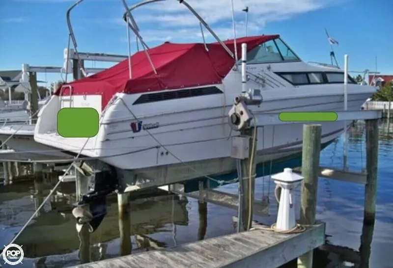 Slide: The Image of Wellcraft 2600 Express Cruiser 1991 - 1