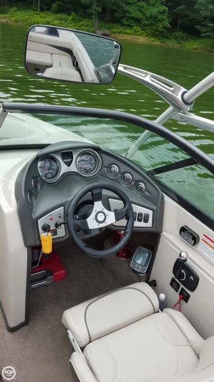 Slide: The Image of Moomba 20 Outback V 2010 - 4