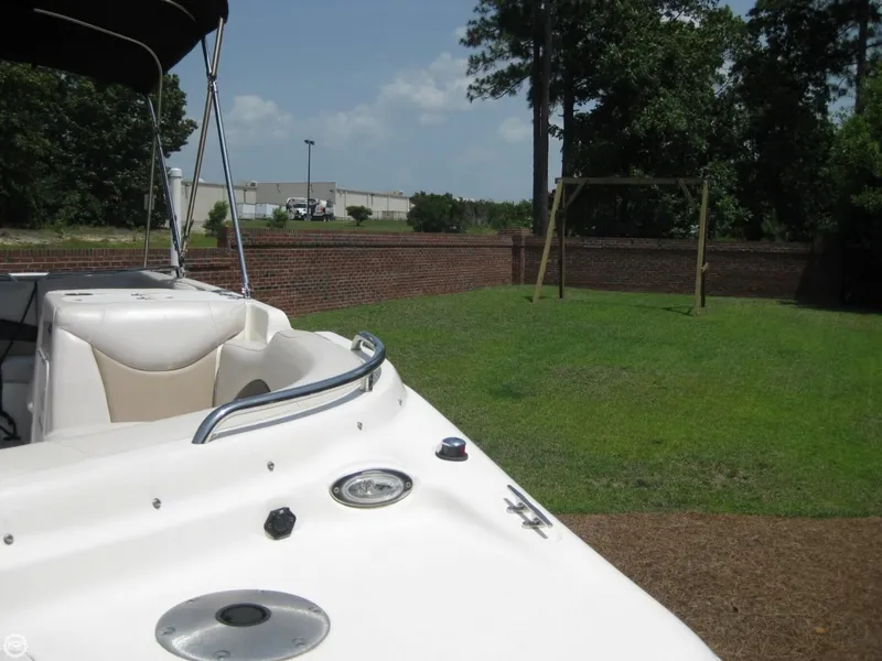 Slide: The Image of Hurricane GS 202 Fundeck 2007 - 10