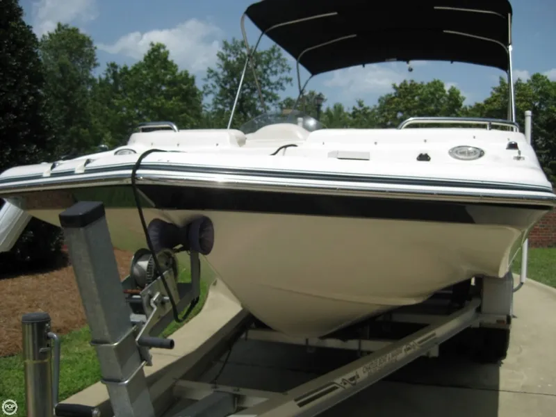 Slide: The Image of Hurricane GS 202 Fundeck 2007 - 8