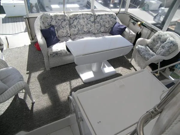 Slide: The Image of Hatteras 42 Cockpit Motor Yacht 1993 - 1