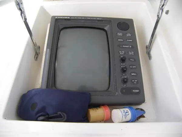 Slide: The Image of Hatteras 42 Cockpit Motor Yacht 1993 - 11
