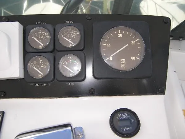 Slide: The Image of Hatteras 42 Cockpit Motor Yacht 1993 - 8