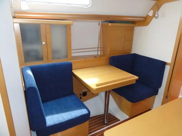 Slide: The Image of Hanse 370 2007 - 4