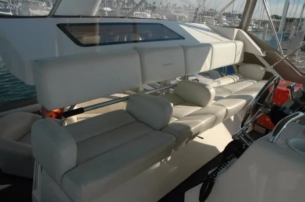 Slide: The Image of Silverton 392 Motor Yacht 1999 - 4