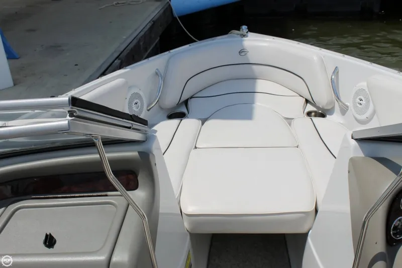 Slide: The Image of Crownline Boats 185 SS 2011 - 6