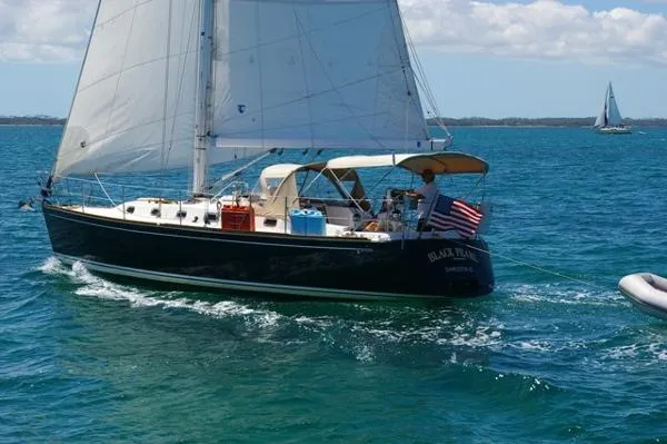 Slide: The Image of Tartan 3700 Shoal Draft 2004 - 0