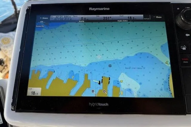 Slide: The Image of Raymarine chartplotter displaying nautical map on Hylas 46, 2002 model. - 16