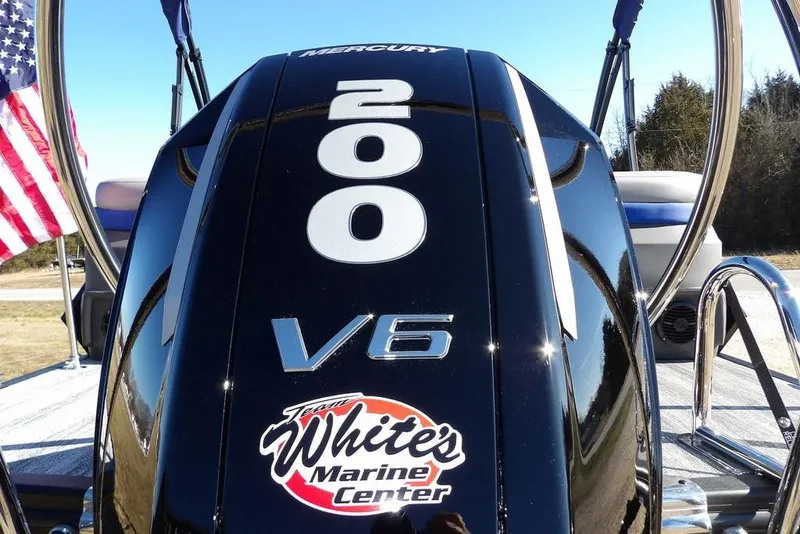 Slide: The Image of Mercury 200 V6 engine on 2026 Bennington M Quad Bench 22 MFB boat. - 42