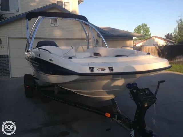 Slide: The Image of Bayliner F19 Flight Series 2010 - 3