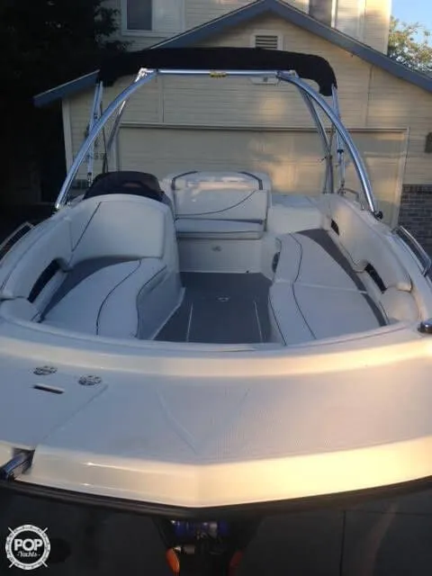 Slide: The Image of Bayliner F19 Flight Series 2010 - 4