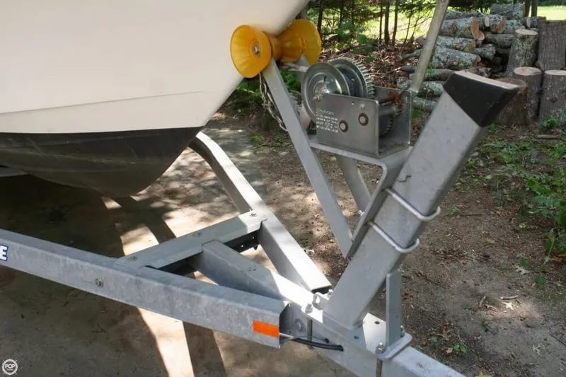 Slide: The Image of Seaswirl 250 Aft 2000 - 5