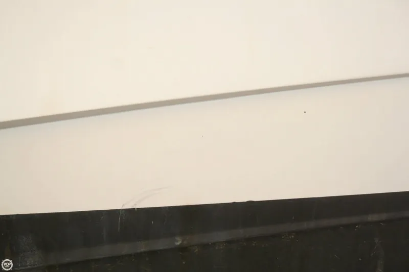 Slide: The Image of Seaswirl 250 Aft 2000 - 8
