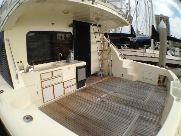 Slide: The Image of Mikelson 43 Sportfisher 1998 - 3