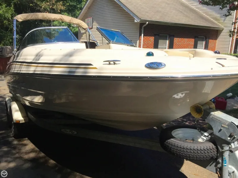 Slide: The Image of Sea Ray 190 Sundeck 2001 - 2