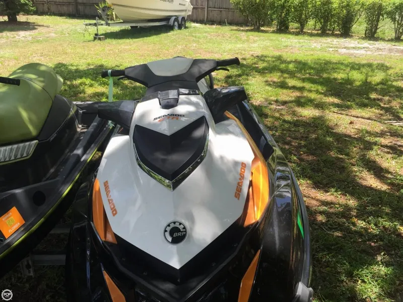 Slide: The Image of Sea-Doo GTR 215 (Pair) 2013 - 3