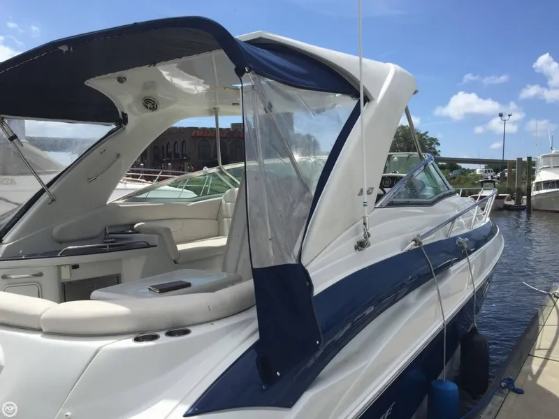Slide: The Image of Crownline Boats 340 CR 2009 - 3