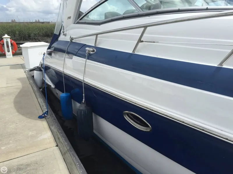 Slide: The Image of Crownline Boats 340 CR 2009 - 8