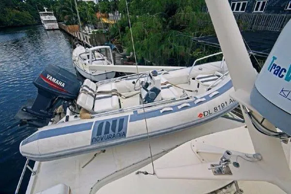 Slide: The Image of Offshore 48 Yachtfisher 1998 - 10