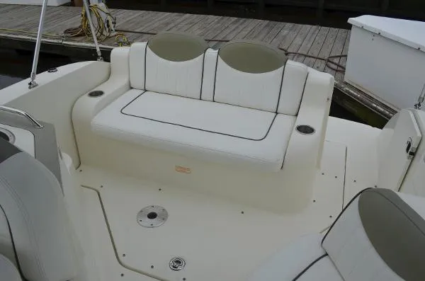 Slide: The Image of Sea Ray 240 Sundancer 2007 - 10