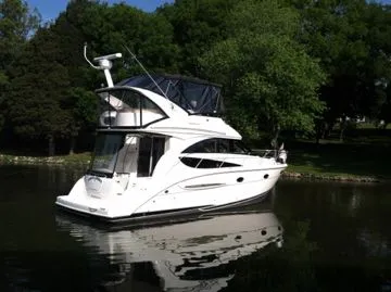 Slide: The Image of Meridian 341 Sedan 2009 - 1