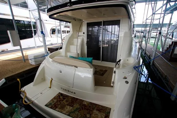 Slide: The Image of Meridian 341 Sedan 2009 - 7