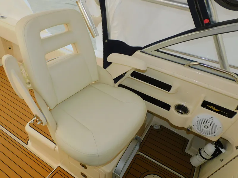 Slide: The Image of Interior of 2012 Grady-White Gulfstream 232 boat. - 39