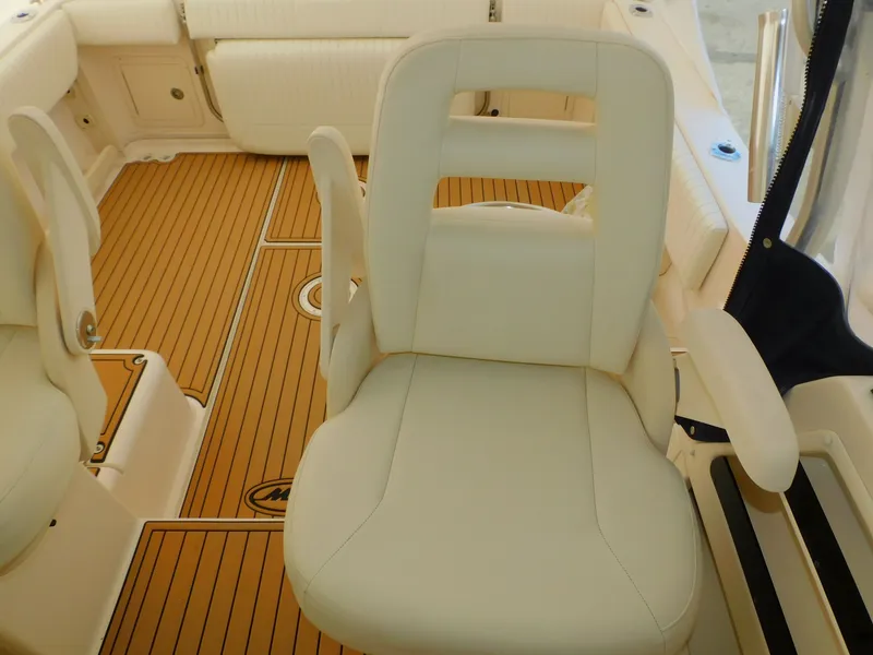 Slide: The Image of 2012 Grady-White Gulfstream 232 boat interior seating. - 41