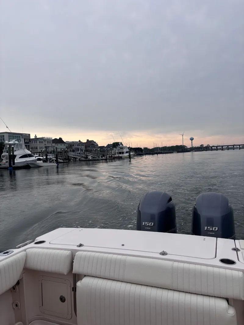 Slide: The Image of Grady-White Gulfstream 232 2012 - 8