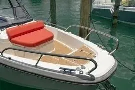 Slide: The Image of Anchor chain mechanism on a 2021 Nimbus T8 boat deck. - 37