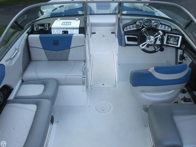 Slide: The Image of Mastercraft x35 2012 - 10