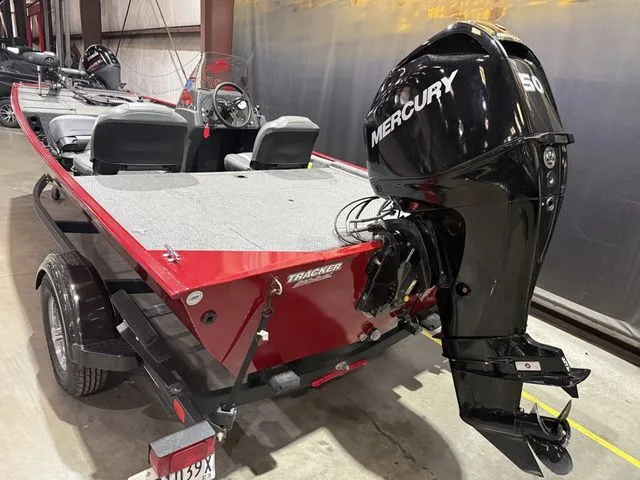 Slide: The Image of Tracker BASS TRACKER Classic W/Mercury 50 2020 - 5