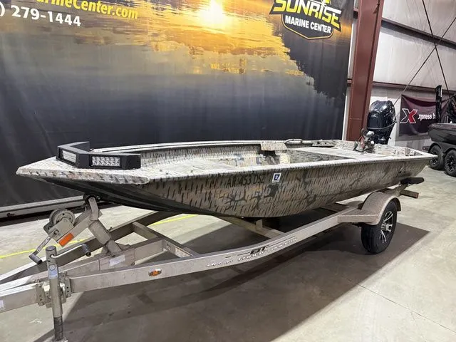 Slide: The Image of Xpress 15DBX W/2022 Tohatsu 25 2018 - 2