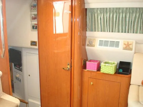 Slide: The Image of Sea Ray Aft Cabin M/Y 1997 - 4