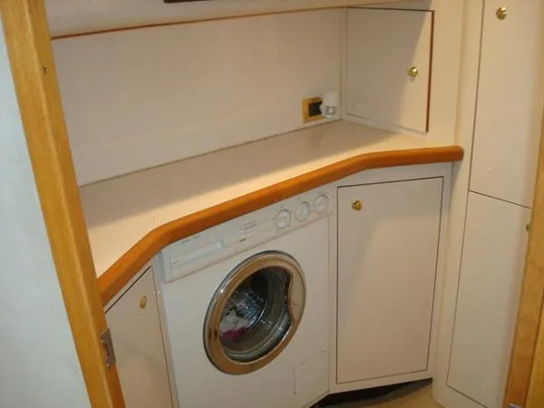 Slide: The Image of Sea Ray Aft Cabin M/Y 1997 - 7