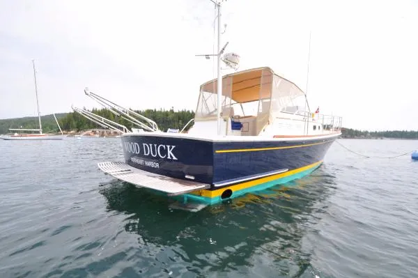 Slide: The Image of Grand Banks Eastbay EX 1995 - 0