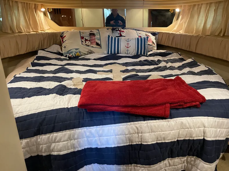 Slide: The Image of Sea Ray 380 Sundancer 2001 - 29