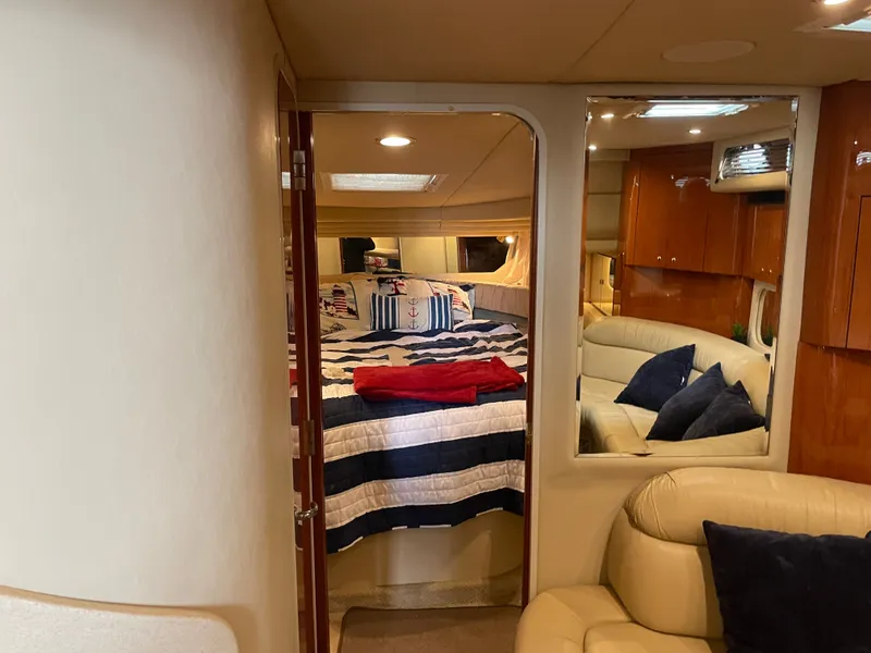 Slide: The Image of Sea Ray 380 Sundancer 2001 - 28