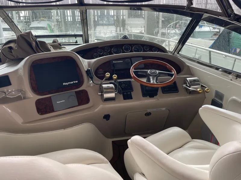 Slide: The Image of Sea Ray 380 Sundancer 2001 - 9