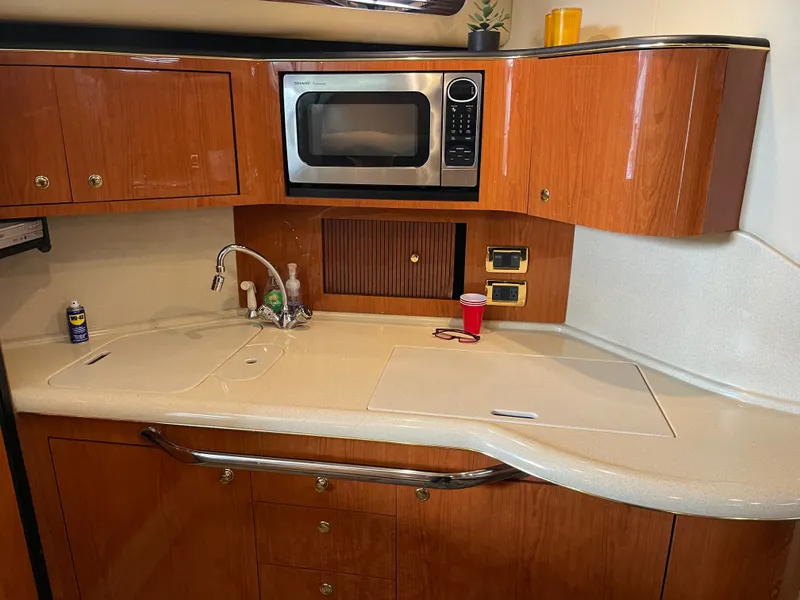 Slide: The Image of Sea Ray 380 Sundancer 2001 - 23