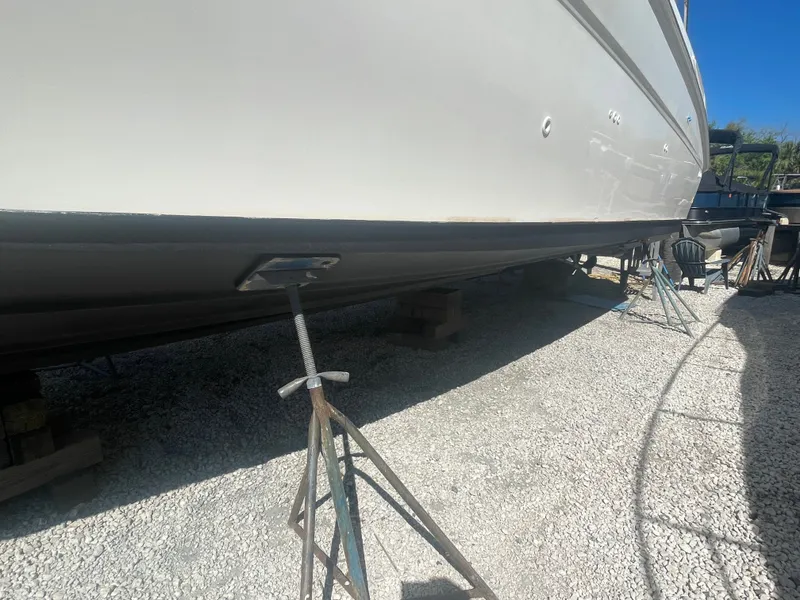Slide: The Image of Sea Ray 380 Sundancer 2001 - 46