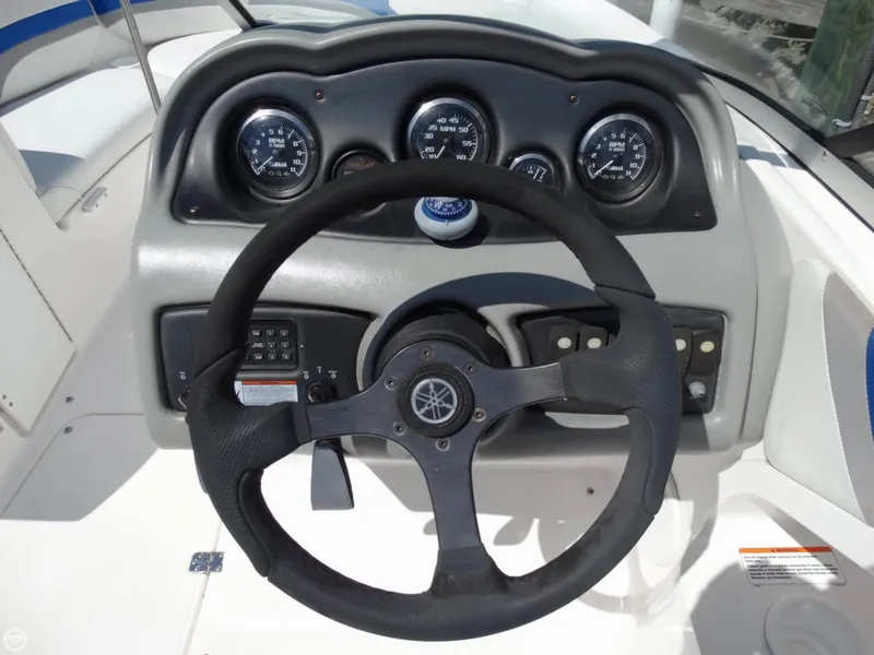 Slide: The Image of Yamaha SX230 Jet Boat 2004 - 4